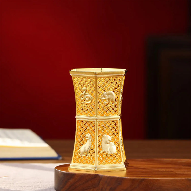 『真步堂』十二生肖花絲筆筒